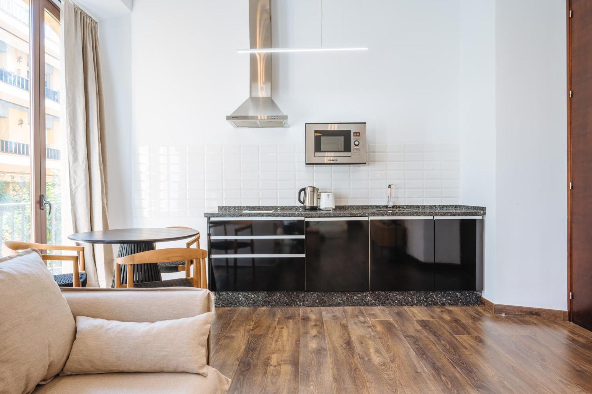 Apartamentos "El Escondite De Maria" Siviglia Esterno foto